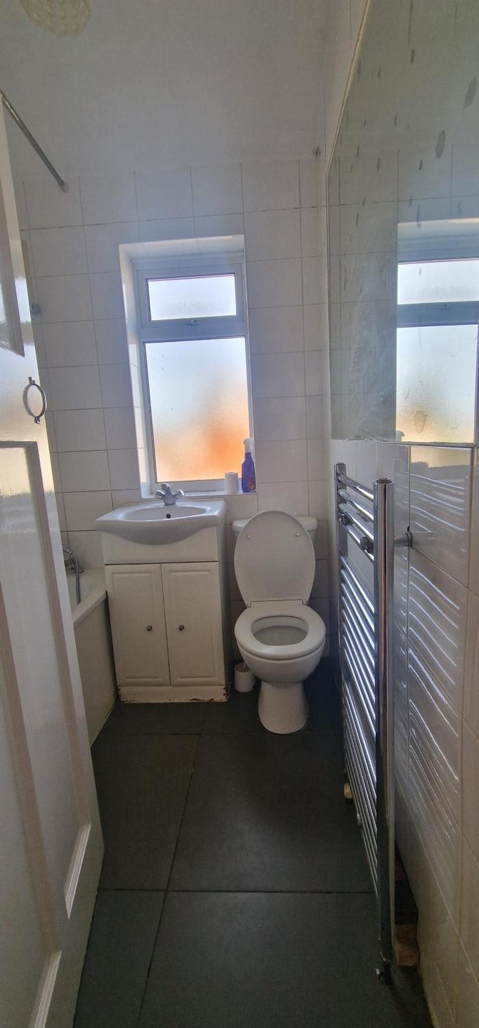 Ritz Place 3 Northolt  Bagian luar foto
