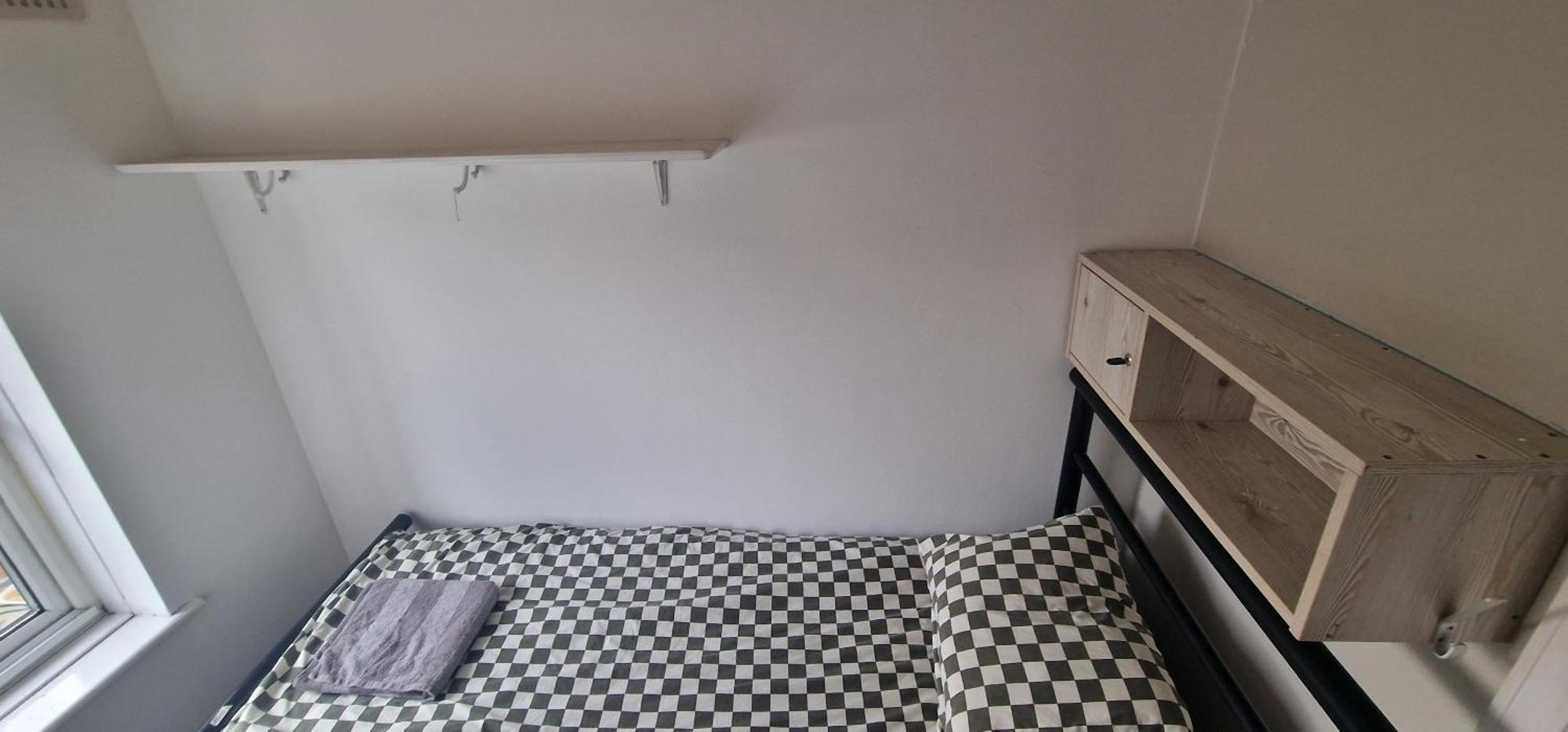 Ritz Place 3 Northolt  Bagian luar foto