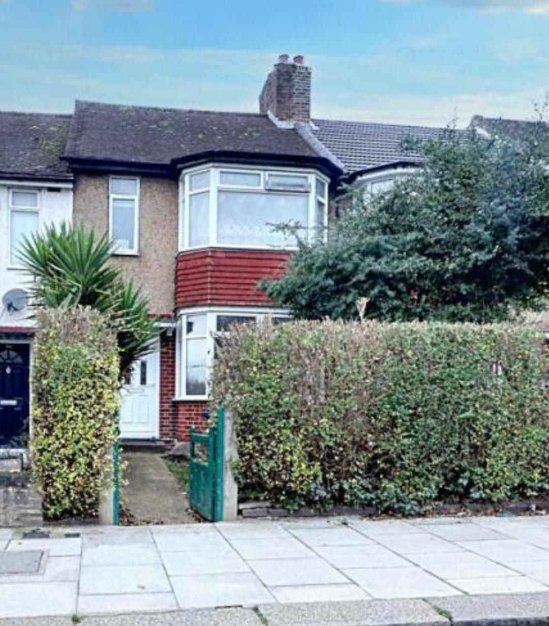 Ritz Place 3 Northolt  Bagian luar foto